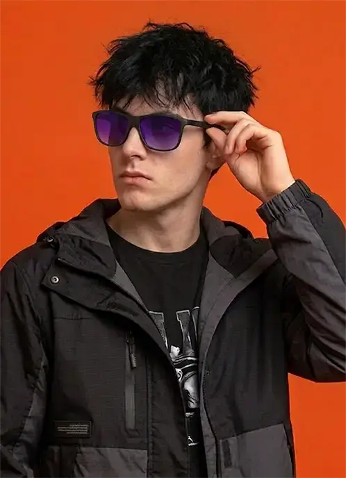 Persona con gafas hudson 6